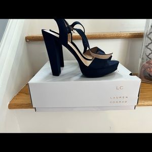 Brand new Lauren Canrad shoes